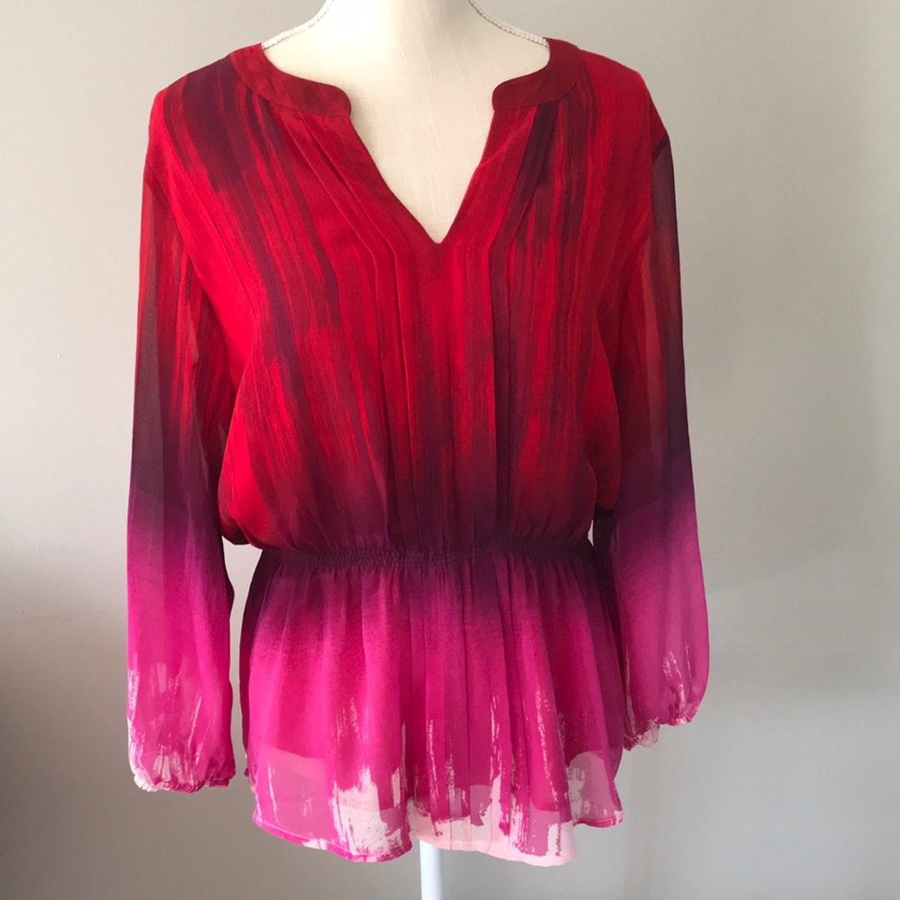 Calvin Klein lined V neck top. Medium. Like new. Shades of red, purple and pink.